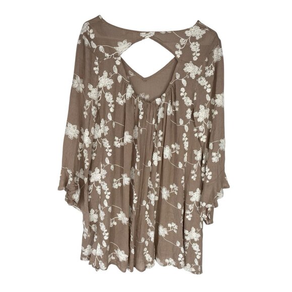 Womens Umgee Floral Embroidered Mini Dress Size Small Tan Open Back Belle Sleeve - Picture 2 of 3